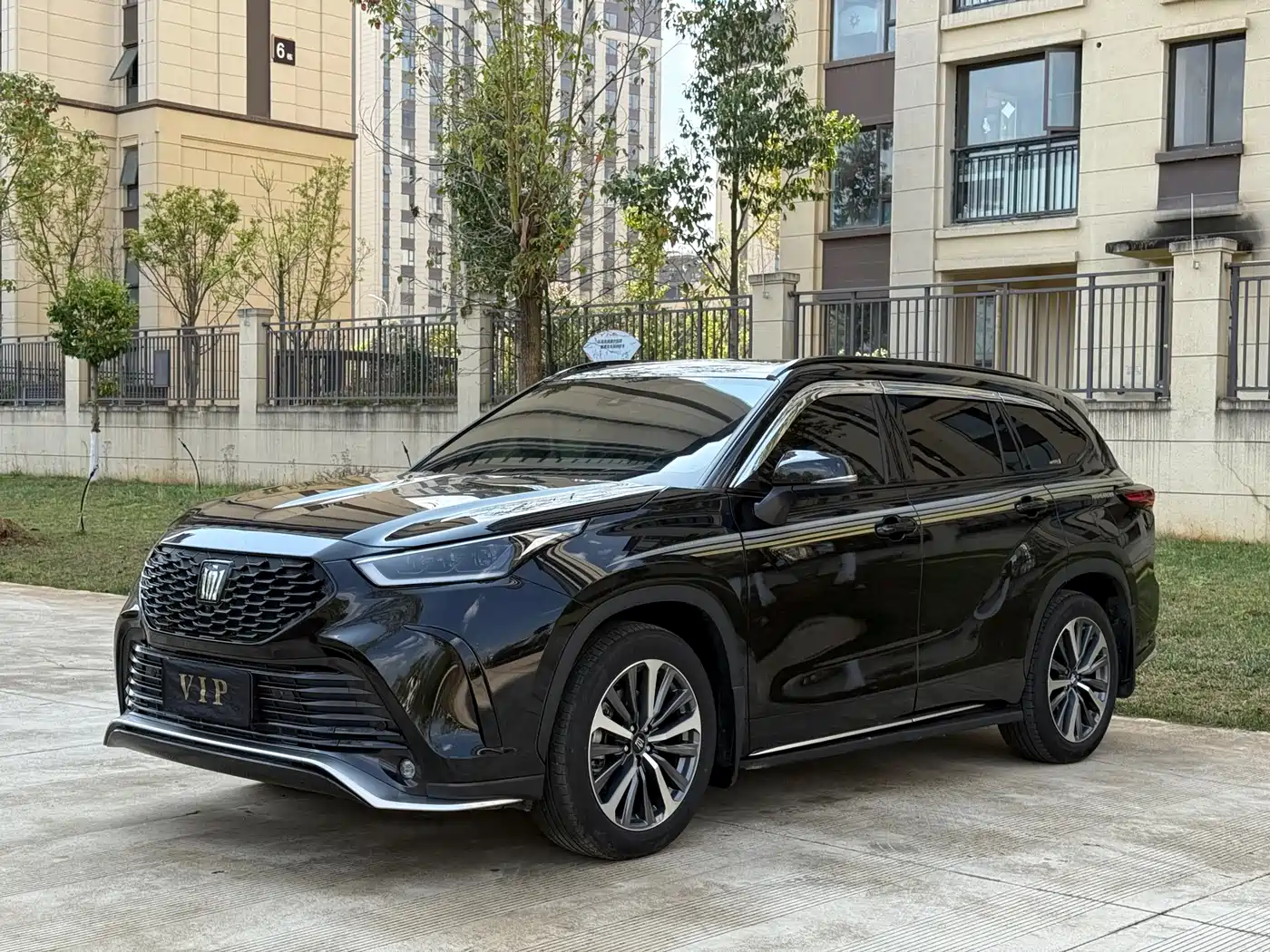 Toyota Crown Kluger 2026 2.5L HEV AWD Flagship Edition фото 3