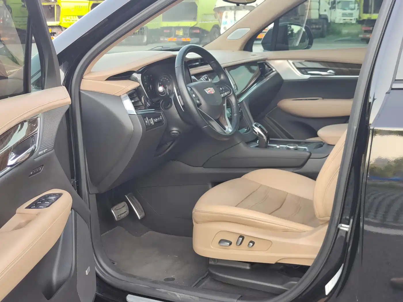 Cadillac XT6 2020 Facelift 28T 6-Seater 4WD Platinum Sport Edition фото 4