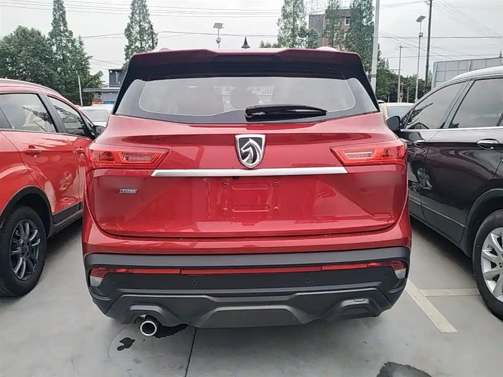 Baojun 530 2019 2019 1.5T CVT Luxury 7-seater China V