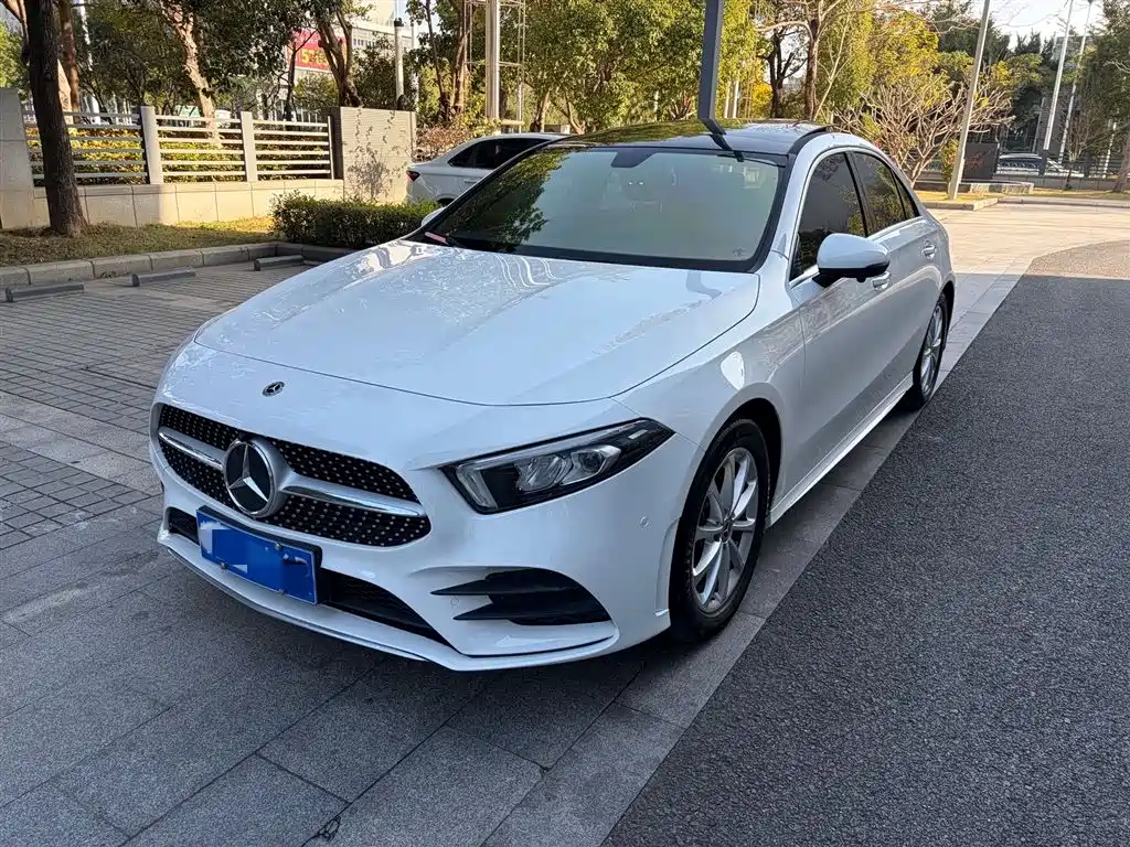 Mercedes-Benz A-Class 2020 Facelift A 200 L Sport Sedan Dynamic