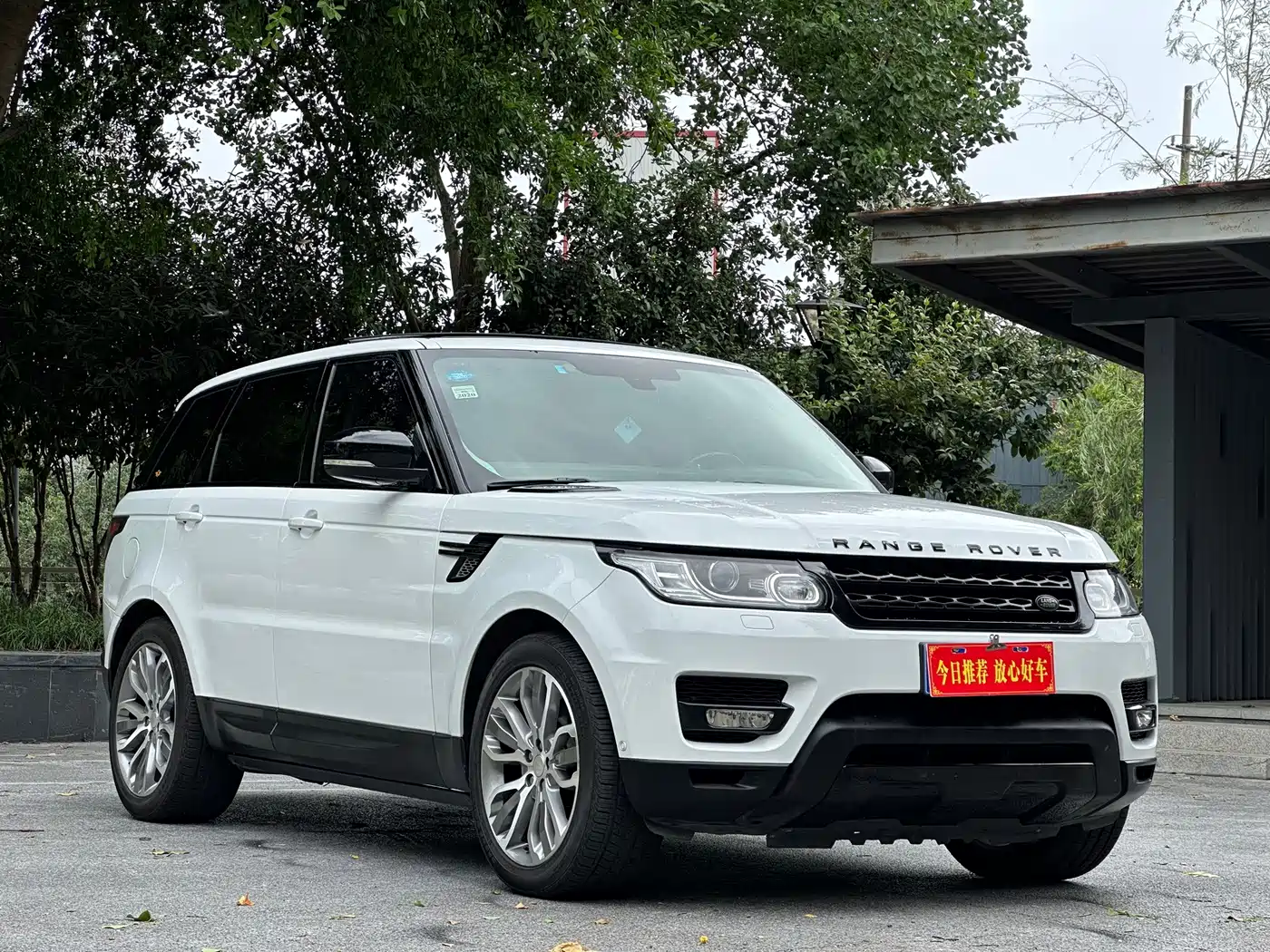 Фото 1 - Land Rover Range Rover Sport