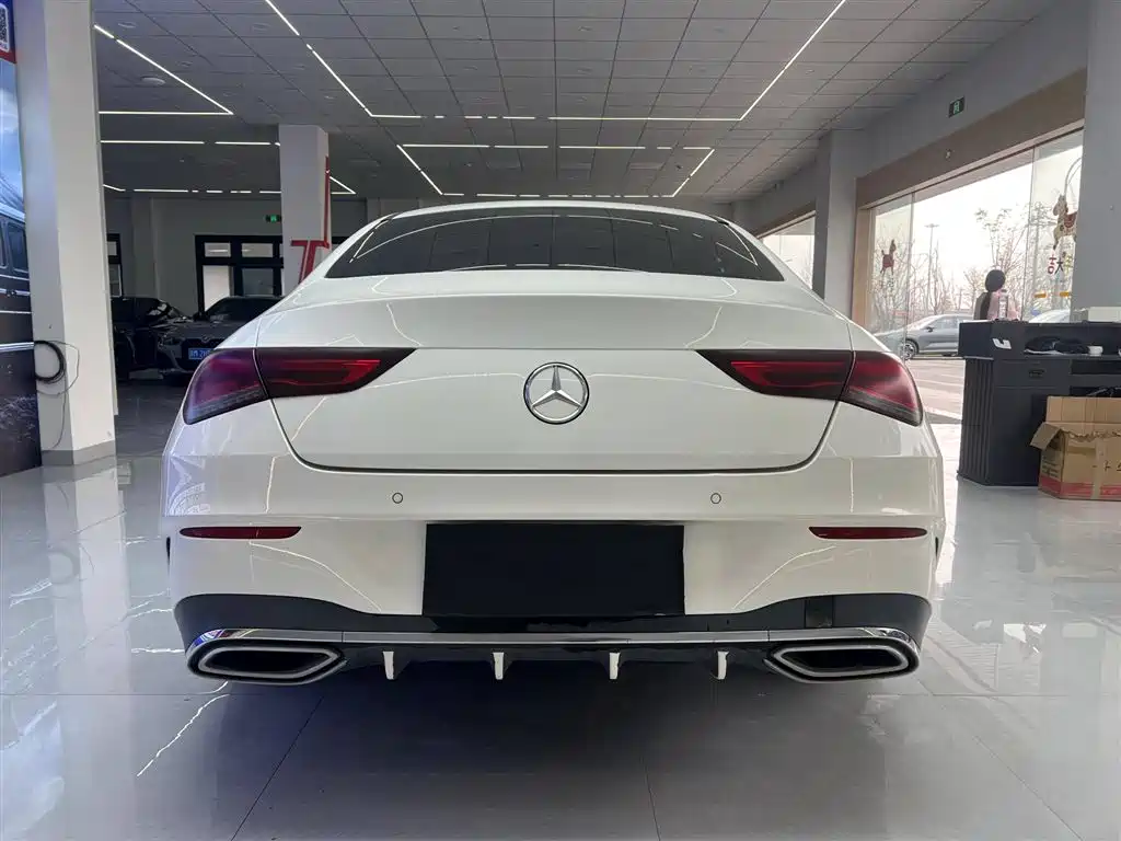 Mercedes-Benz CLA (Import) 2021 CLA 200 фото 4