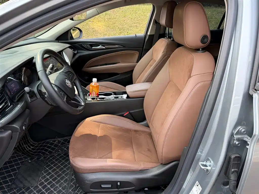 BUICK REGAL