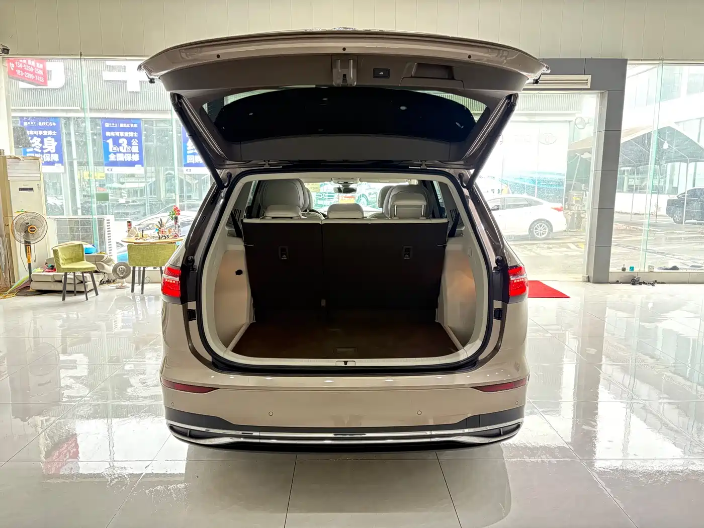 Volkswagen Viloran 2023 380TSI Premium Edition фото 21