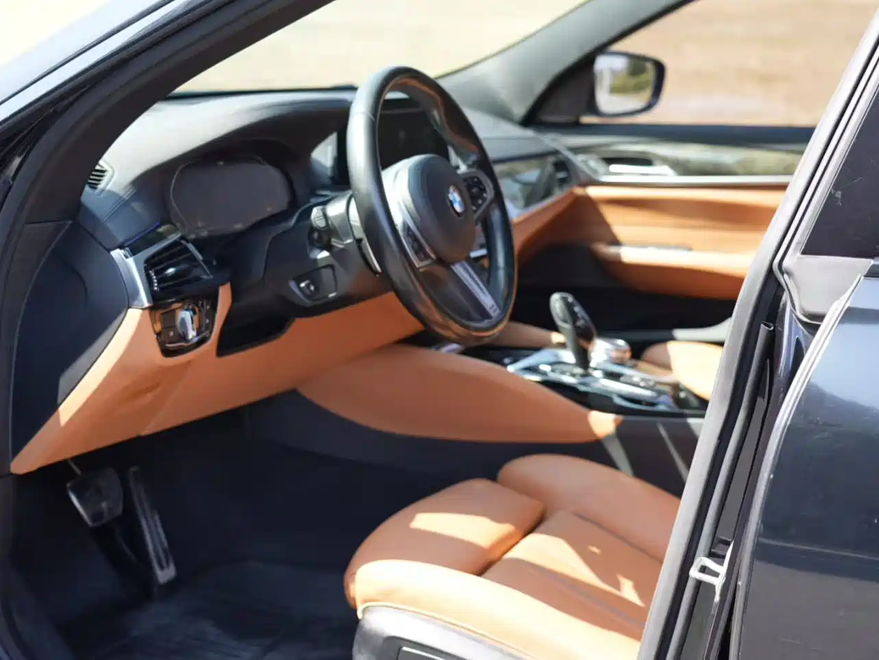 BMW 6 Series GT 2020 630i M Sport Package фото 7