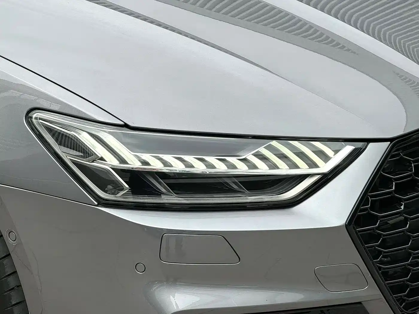 Audi A7L 2024 45TFSI quattro S-line Vision Edition Crystal Package фото 3