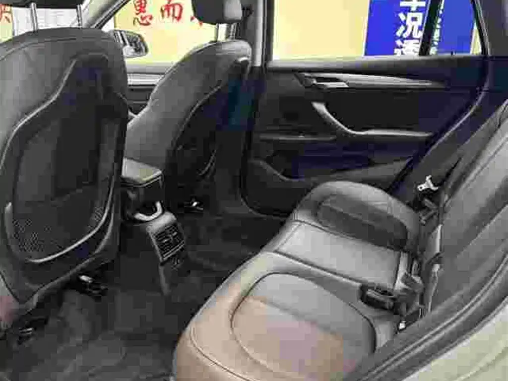 BMW X1 2019 xDrive20Li Premium Model фото 10
