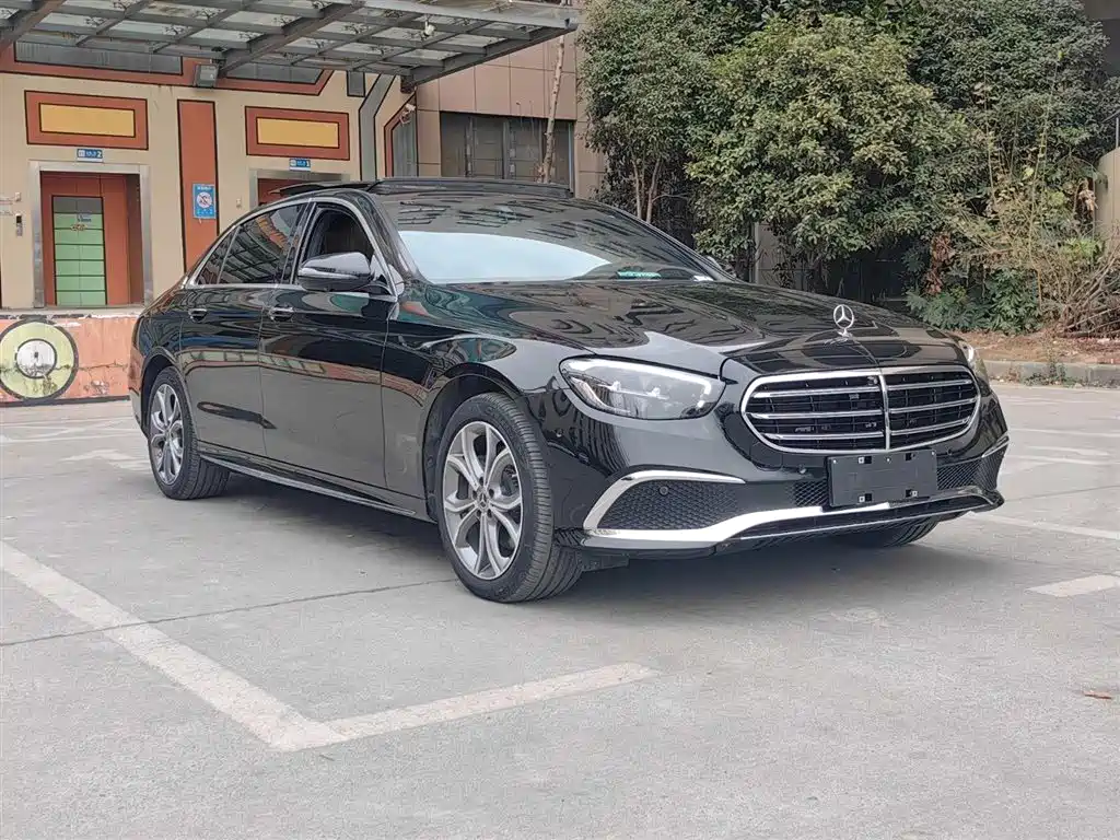 Mercedes-Benz E-Class 2021 E 300 L Luxury фото 3