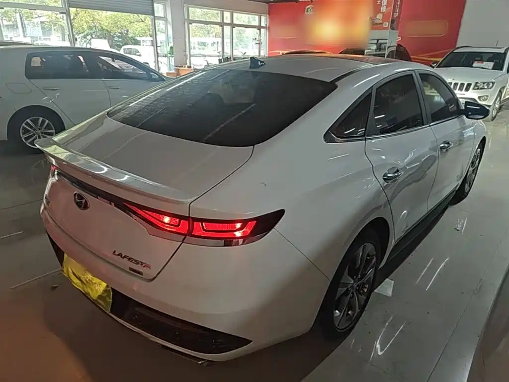 Hyundai Fista 2019 280TGDi Sport Edition China VI фото 7