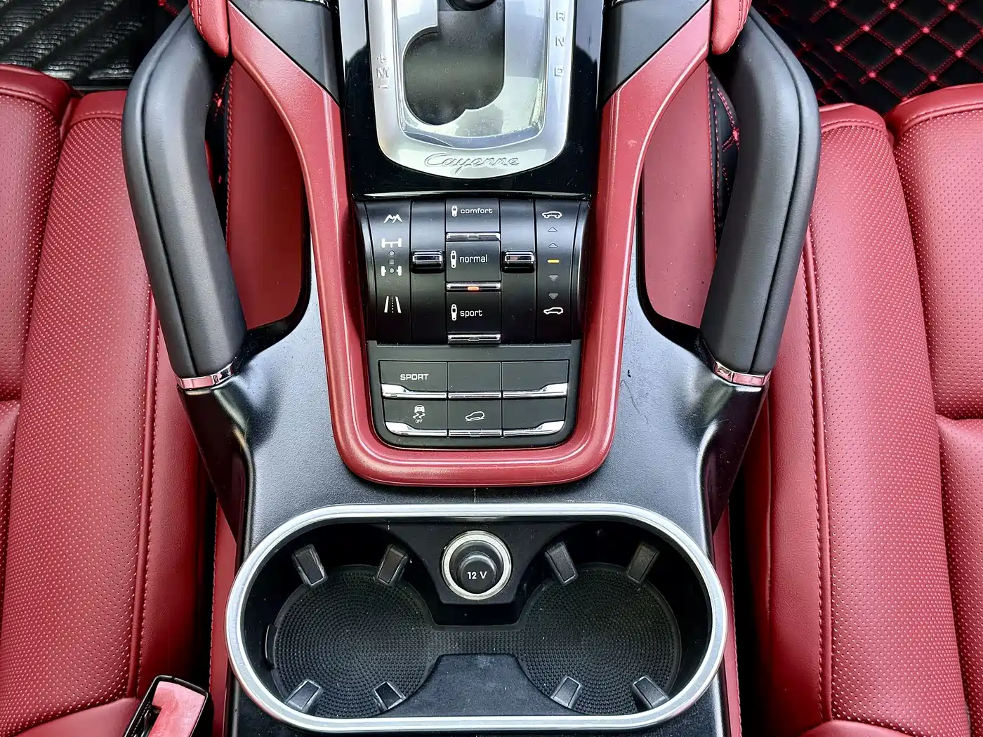 Porsche Cayenne 2011 Cayenne 3.0T фото 24