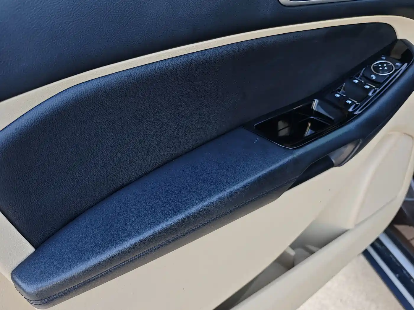 Фото 4 - Ford Edge