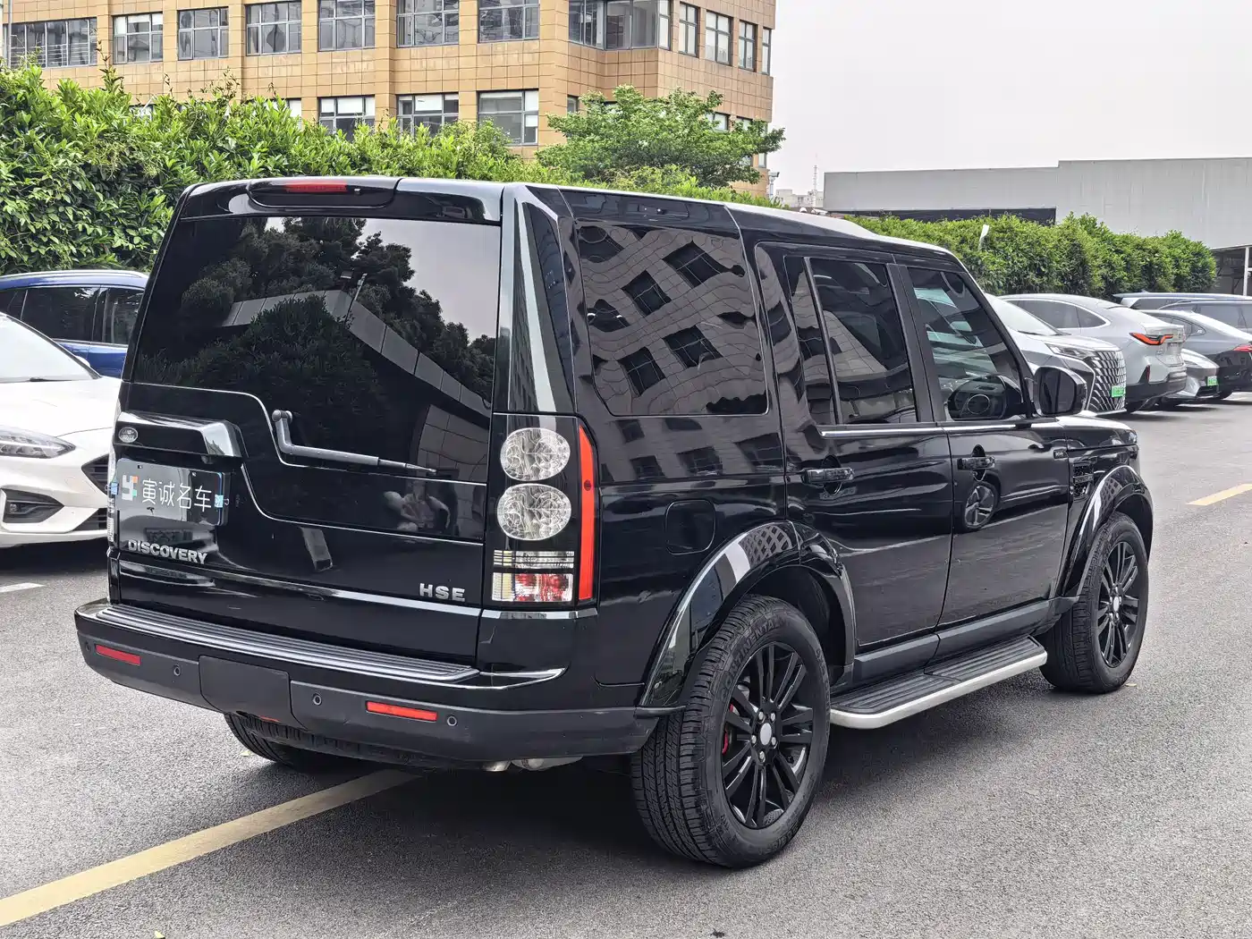 Land Rover Discovery 2016 3.0 SC V6 HSE фото 4