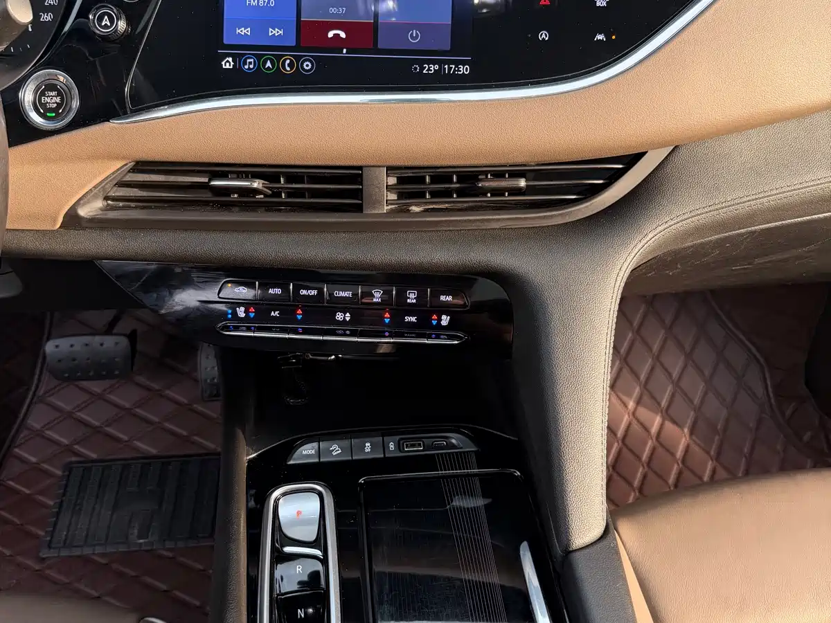 Buick Enclave 2020 28T 4WD Flagship Model фото 19