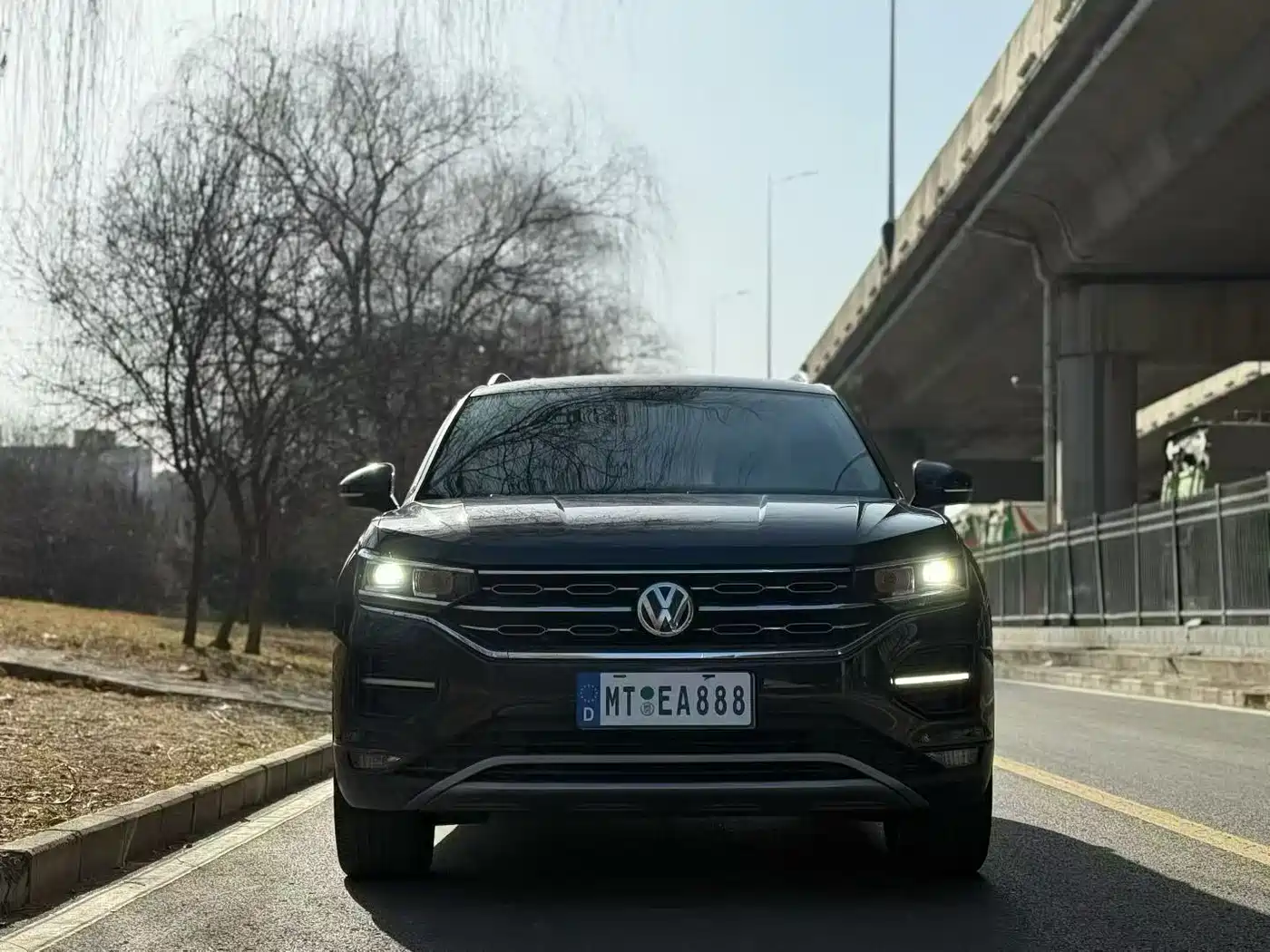 Volkswagen Tayron 2019 330TSI 2WD Luxury China VI фото 2