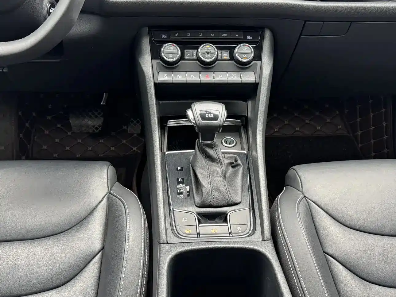 Škoda Kodiaq 2019 Facelift TSI330 7-Seater 2WD Luxury Premium Edition China V фото 9