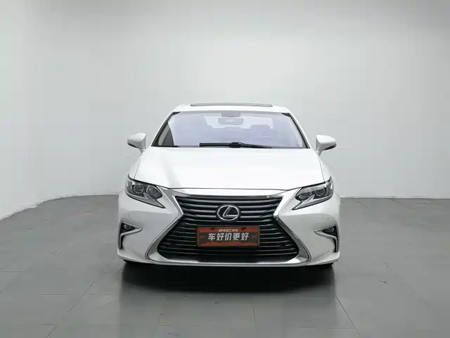 Lexus ES 2015 200 Elite Edition — фото 3