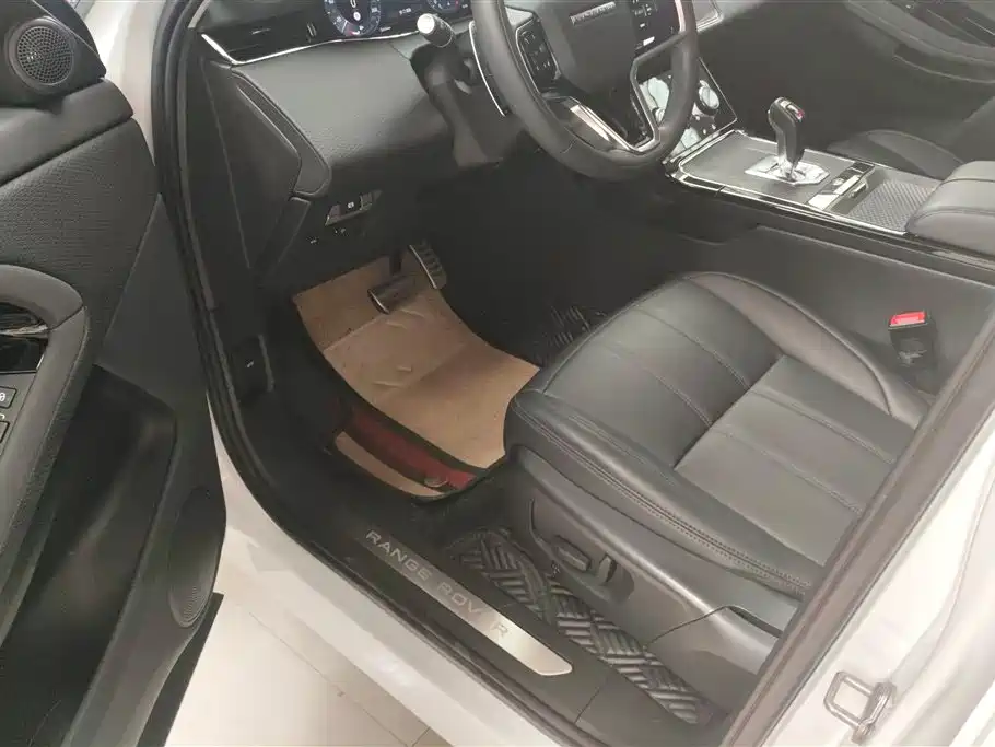 Land Rover Range Rover Evoque 2023 Range Rover Evoque L 200PS Elite Edition фото 9