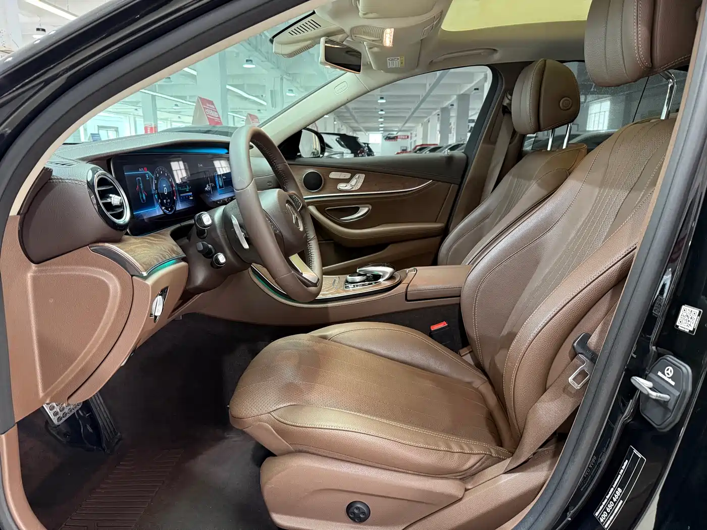 Mercedes-Benz E-Class 2017 E 300 L Luxury фото 10