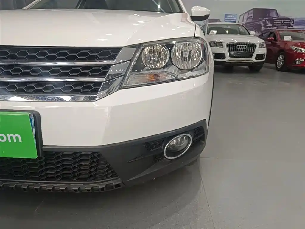 Volkswagen Gran Lavida 2014 1.6L Auto фото 24