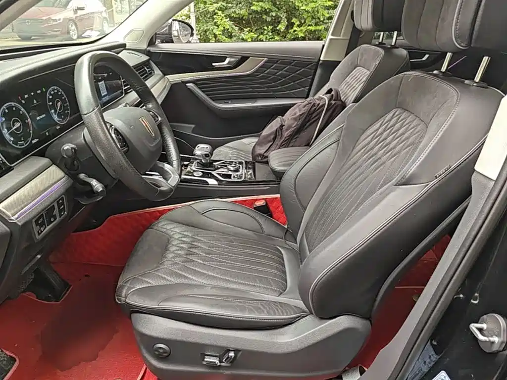 Hongqi HS5 2022 Facelift 2.0T Smart Flag Enjoyment Edition фото 15