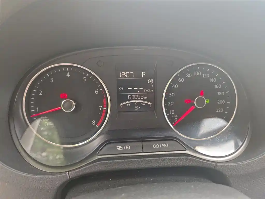 Volkswagen Polo 2018 1.5L Auto Comfort фото 4
