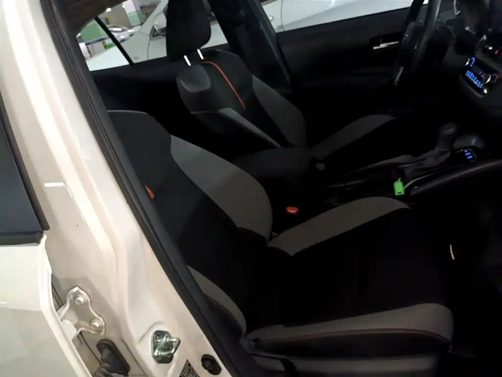 Toyota Corolla 2021 1.2T S-CVT Elite PLUS Edition фото 25