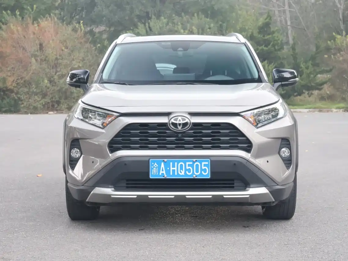 Toyota RAV4 Rongfang 2022 2.0L CVT 4WD Trend Edition фото 3