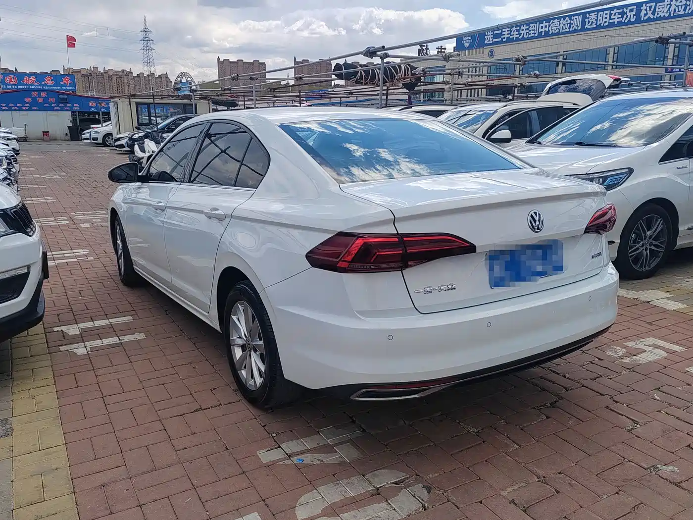 Volkswagen Bora 2020 1.5L Automatic Elite фото 5