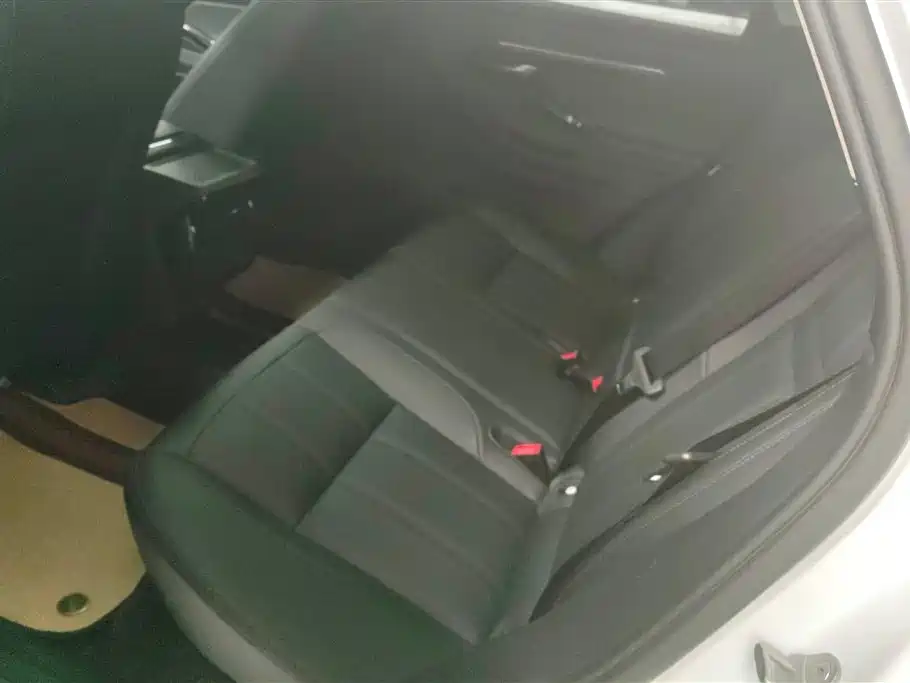 Land Rover Range Rover Evoque 2023 Range Rover Evoque L 200PS Elite Edition фото 11