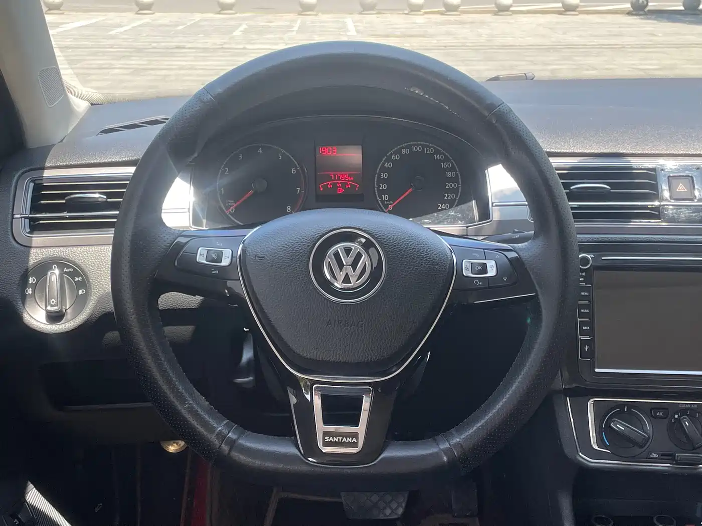 Volkswagen Santana 2019 1.5L Auto Comfort Edition China V фото 17