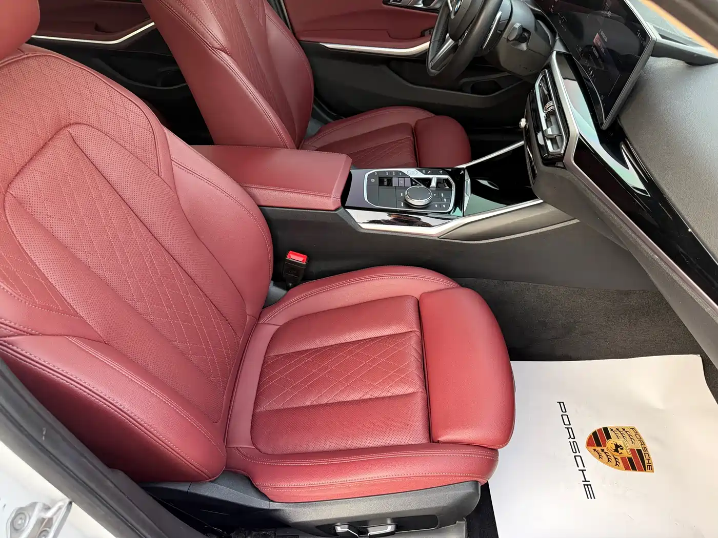 BMW 3 Series 2024 320i M Sport Package фото 12