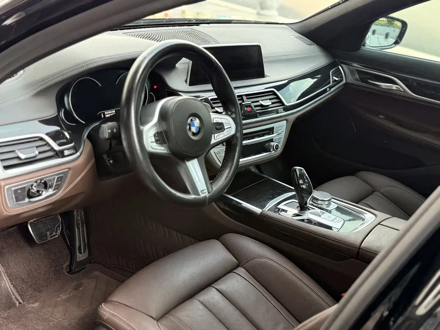 BMW 7 Series 2018 730Li Leading Type M Sport Package фото 13