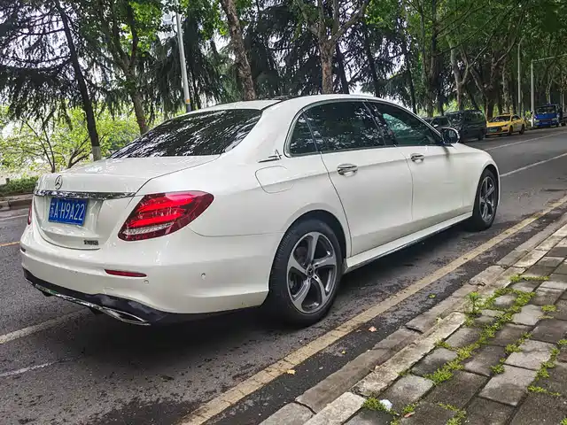 Mercedes-Benz E-Class 2019 Facelift E 300 L Sport Fashion — фото 5