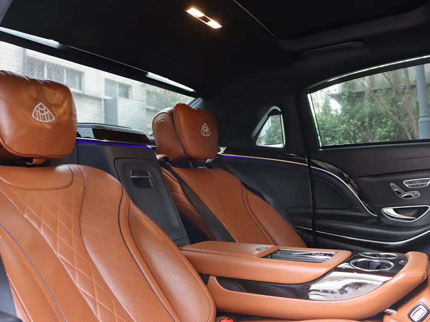 Mercedes-Benz Maybach S-Class 2020 S 450 4MATIC Collector's Edition фото 36