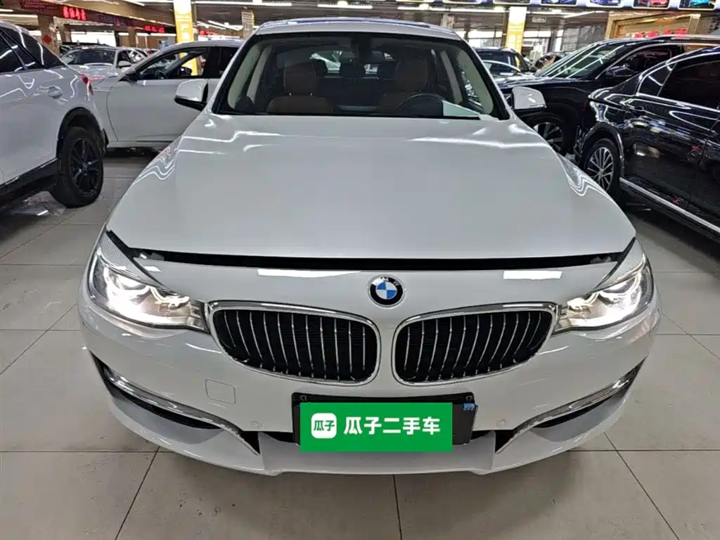 BMW 3 Series GT 2016 320i Design Package фото 3