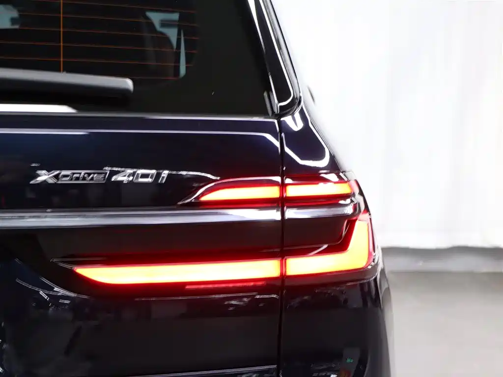 BMW X7 2023 xDrive40i Exclusive M Sport Package фото 26