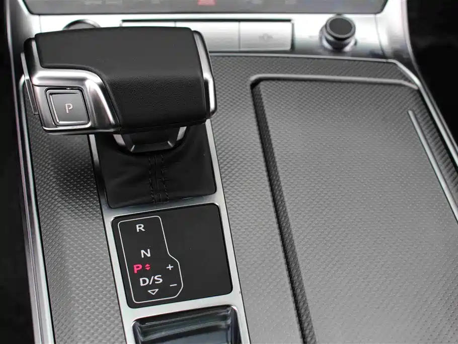 Audi A6L 2023 40 TFSI Luxury Dynamic фото 9