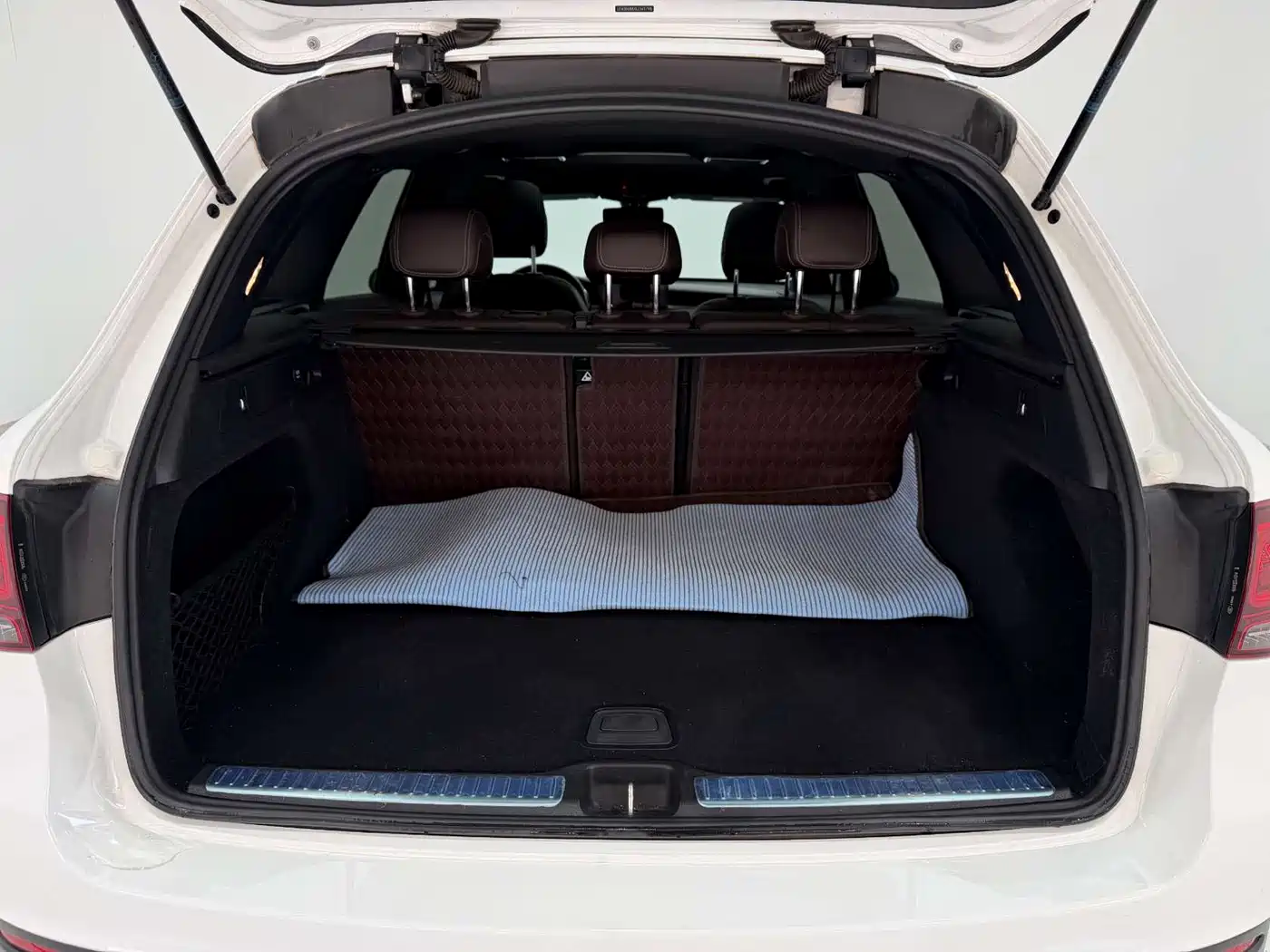 Mercedes-Benz GLC 2020 Facelift GLC 260 L 4MATIC Dynamic фото 12