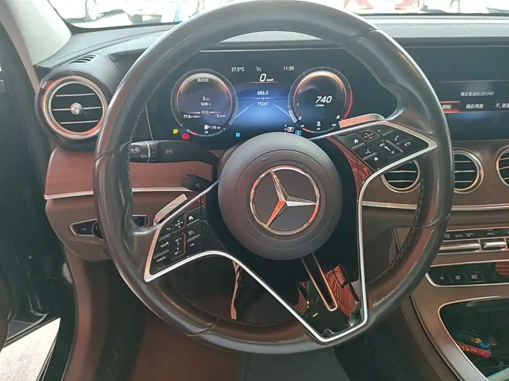 Mercedes-Benz E-Class 2022 E 300 L Fashion фото 11