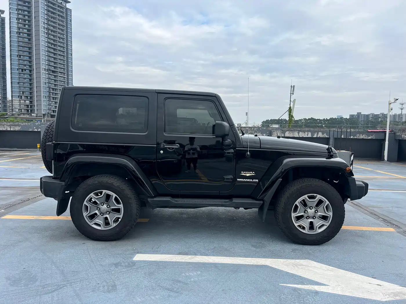 Jeep Wrangler 2011 2011 3.8L Sahara 2-Door