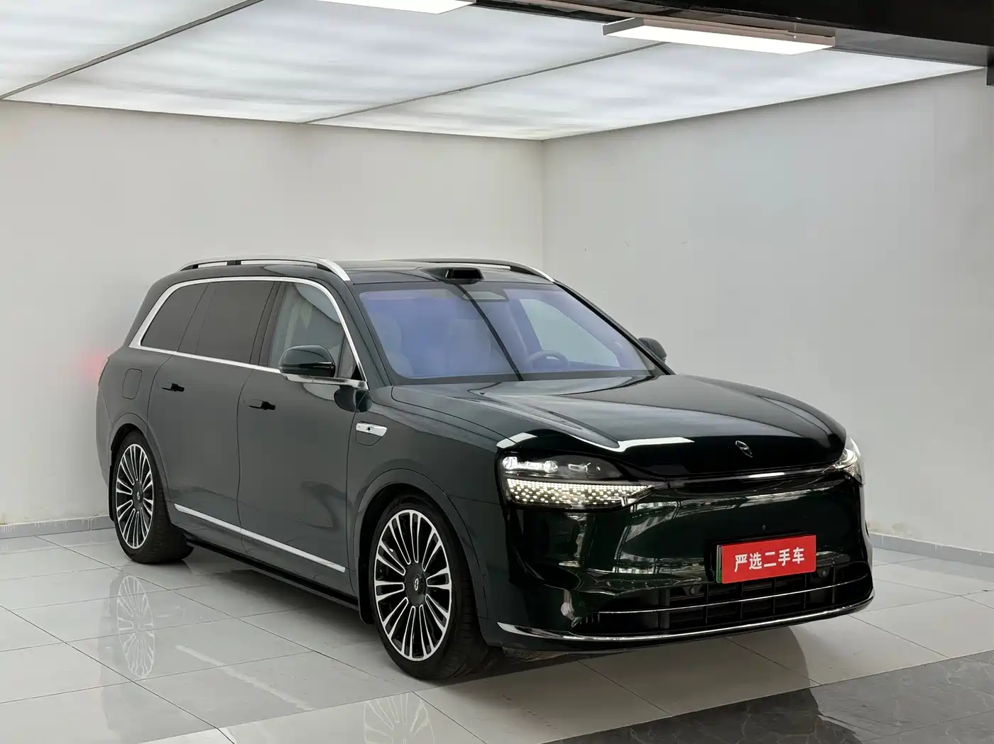 AITO Wenjie AITO M9 2024 Range Extender Ultra 52kWh 6-seater фото 3