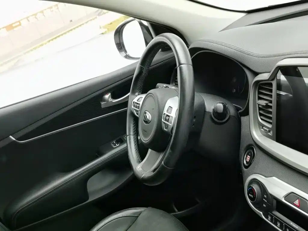 Photo 22 - Kia Sorento