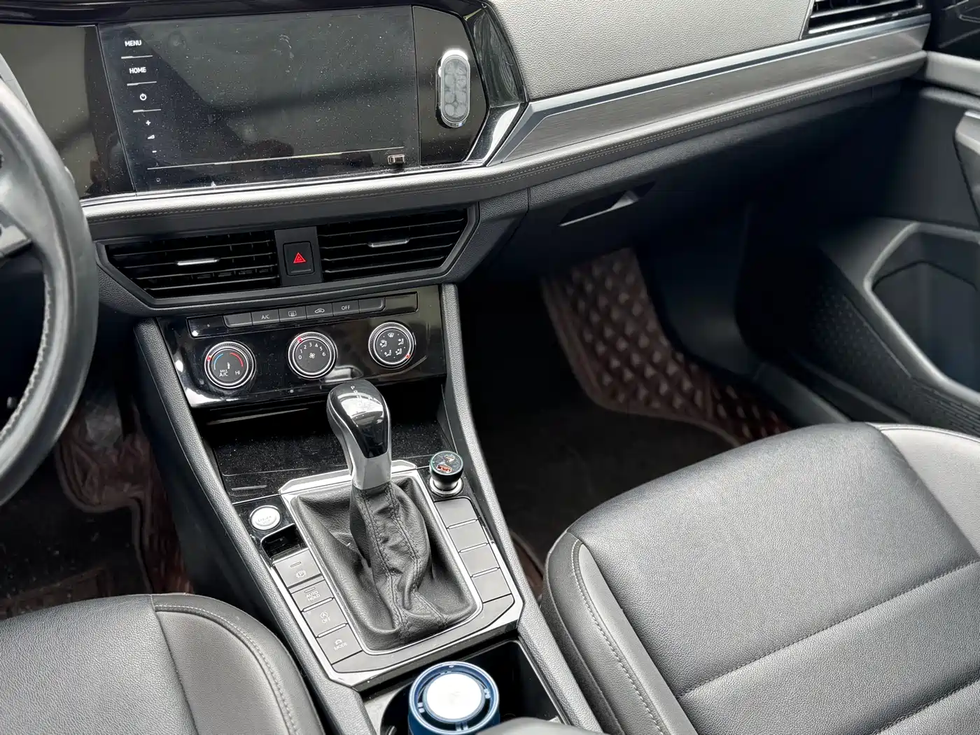 Volkswagen Sagitar 2020 280TSI DSG Luxury Class V фото 8