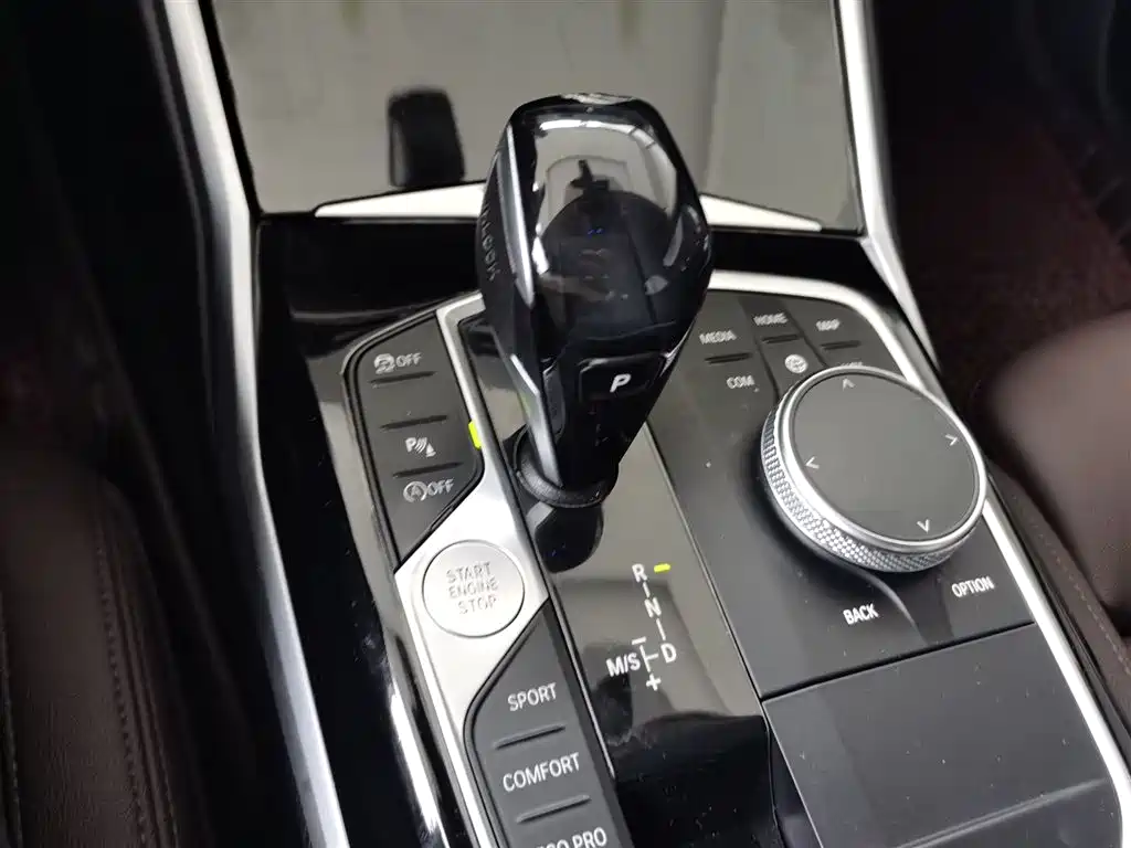 BMW 3 Series 2020 325Li Launch Edition фото 14