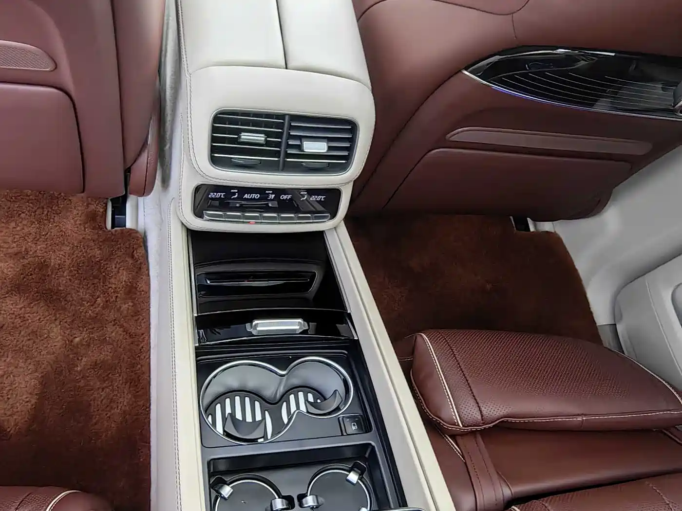 Mercedes-Benz Maybach GLS 2021 GLS 480 4MATIC фото 14