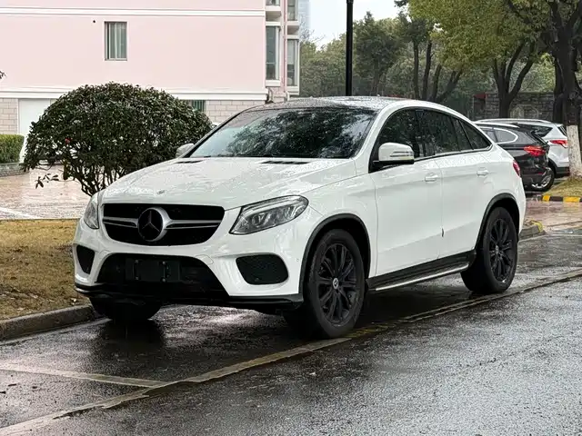 MERCEDES-BENZ GLE COUPE