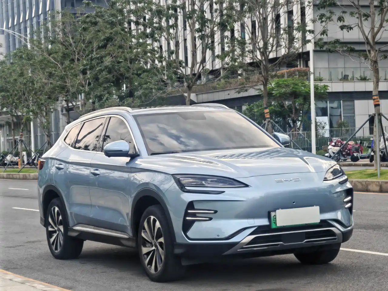 BYD Song PLUS PHEV 2024 Glory Edition EV 520km Premium фото 3