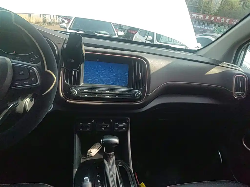 GAC Trumpchi Trumpchi GS3 2017 200T Automatic Elite фото 9