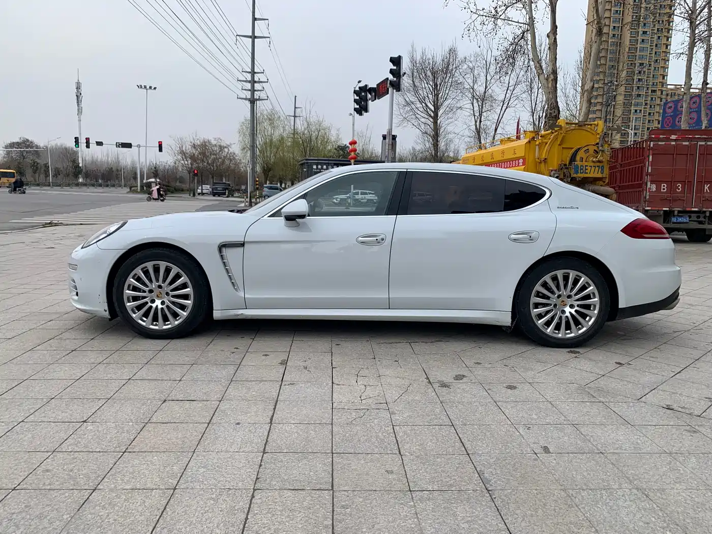 Porsche Panamera 2016 Panamera 4 Executive Edition 3.0T фото 5