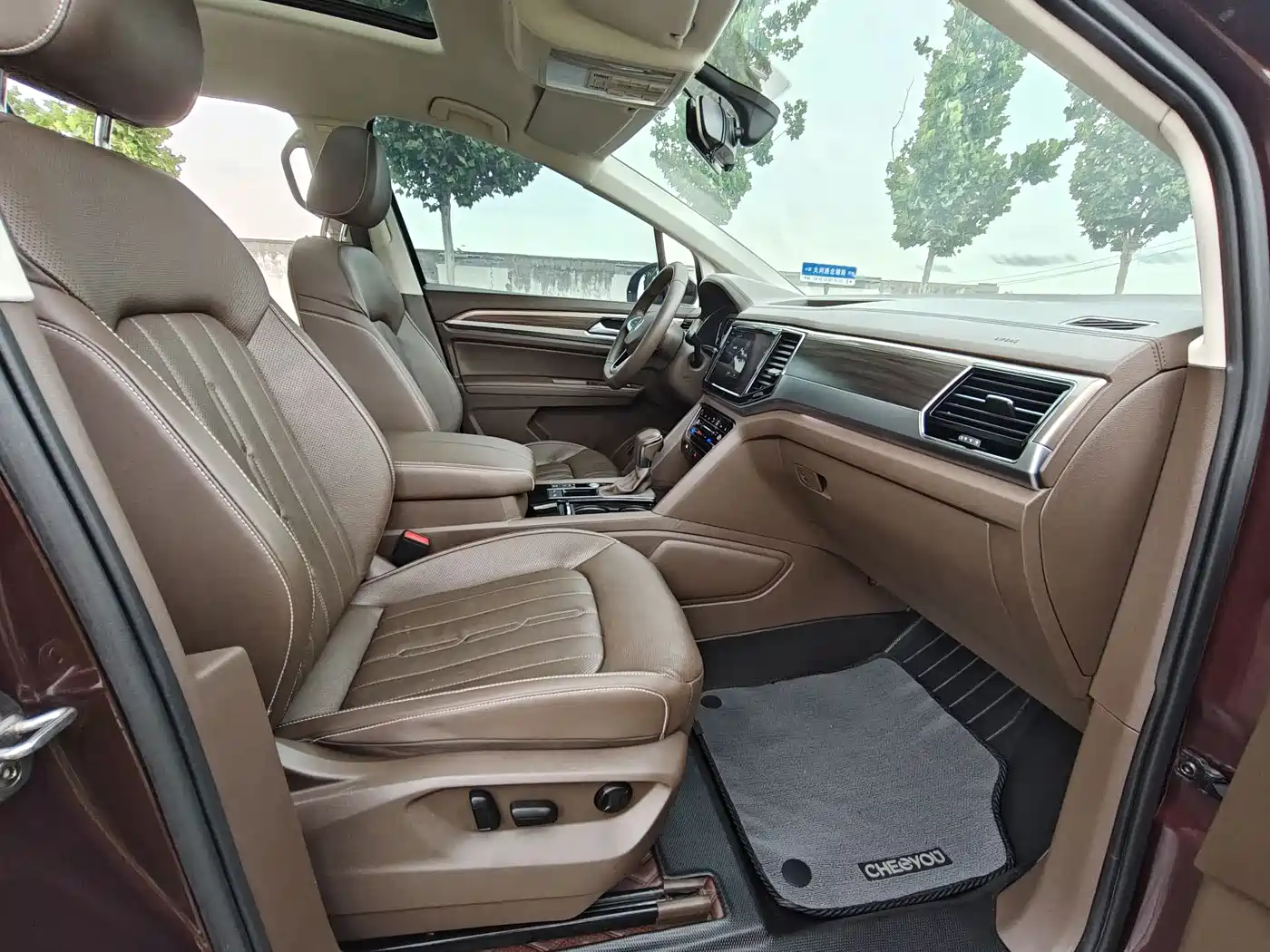 Volkswagen Viloran 2020 330TSI Luxury Edition фото 15